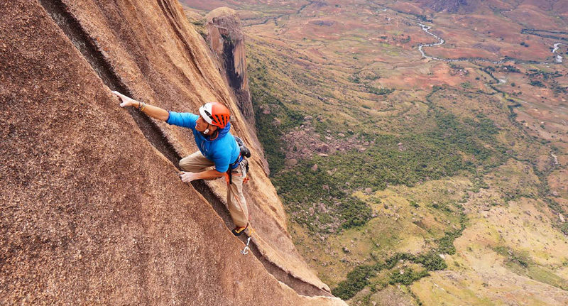 climbing tsaranoro valey madagascar tour operator